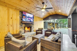 House (3 Bedrooms) | Front of property