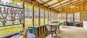 Hike & Fish: Family-friendly Louisville Home