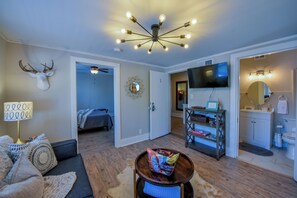 1 chambre, bureau, fer et planche Ă repasser, Wi-Fi gratuit