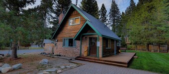 迷人的切羅基小屋，隱秘住宿，可容納 6 人，距太浩湖僅 10 分鐘