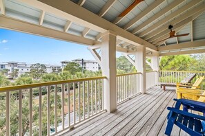 Property grounds - Gulf Views, Steps to Beach & Town! PRIME WaterColor Condo Location! (Santa Rosa Beach)
