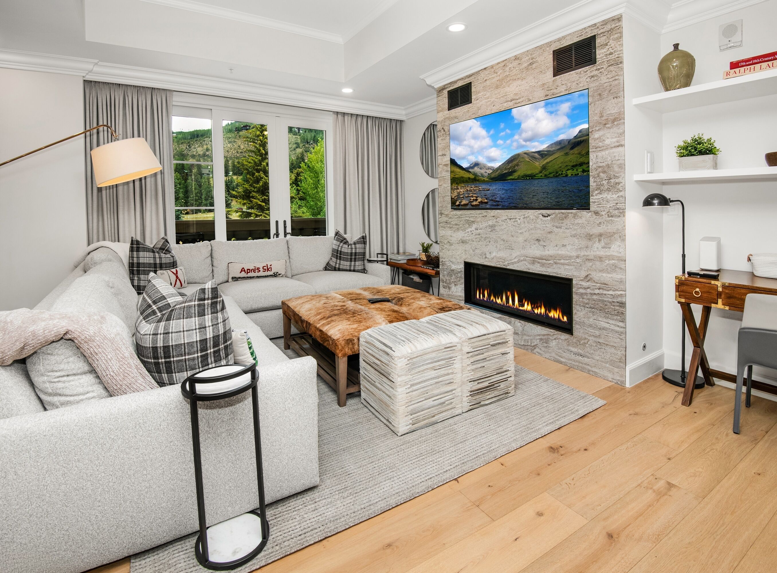 Condo, 3 Bedrooms | Living area | Smart TV
