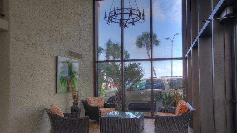 625 El Matador 1 Bedroom Condo