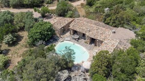 Exterior - Sheepfold with swimming pool 5m from Palombaggia beach - sleeps 6 (Porto-Vecchio)
