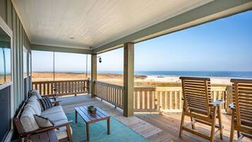 House, 4 Bedrooms | Terrace/patio