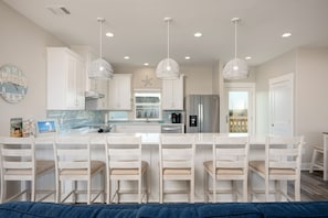 House, 4 Bedrooms | Private kitchen - Perfectly Happy 4 Bedroom Home (Port Bolivar)