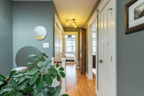 Interior - Washington, DC home away from home, where luxe meets comfort. (Washington)