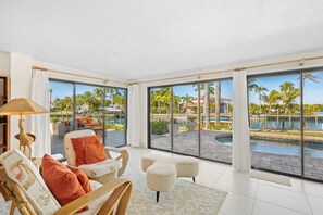 Smart TV - Grand Waterfront Home–Private Pool & Dock Access Emerald Bay in LBK by RVA (Longboat Key)