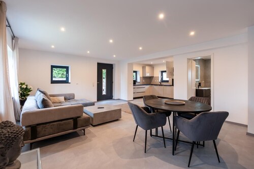 Welcome to your dream vacation home!