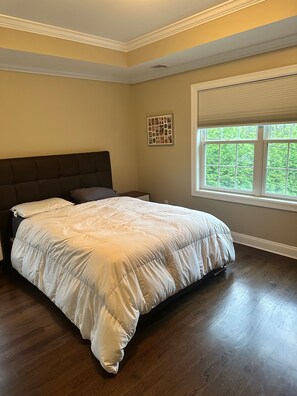 5 dormitorios, tabla de planchar con plancha, wifi y ropa de cama