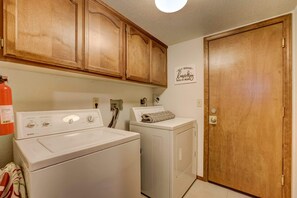 House, Multiple Beds, Balcony, Mountain View (Lakeview Home in the Tahoe Keys) | Interior
