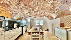 Unclassified image, 3 of 39, button - Townhouse in Rosas Near Platja de Roses (Roses)