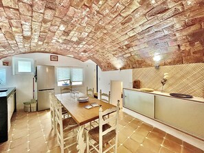 Dining - Townhouse in Rosas Near Platja de Roses (Roses)