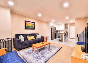 Apartment, 1 King Bed with Sofa bed, Balcony, Mountain View (Lakeland Getaway) | Living area | 42-inch flat-screen TV with digital channels, fireplace - Lakeland Getaway Walk to Lake! (South Lake Tahoe)