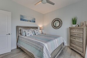 4 bedrooms, WiFi, bed sheets
