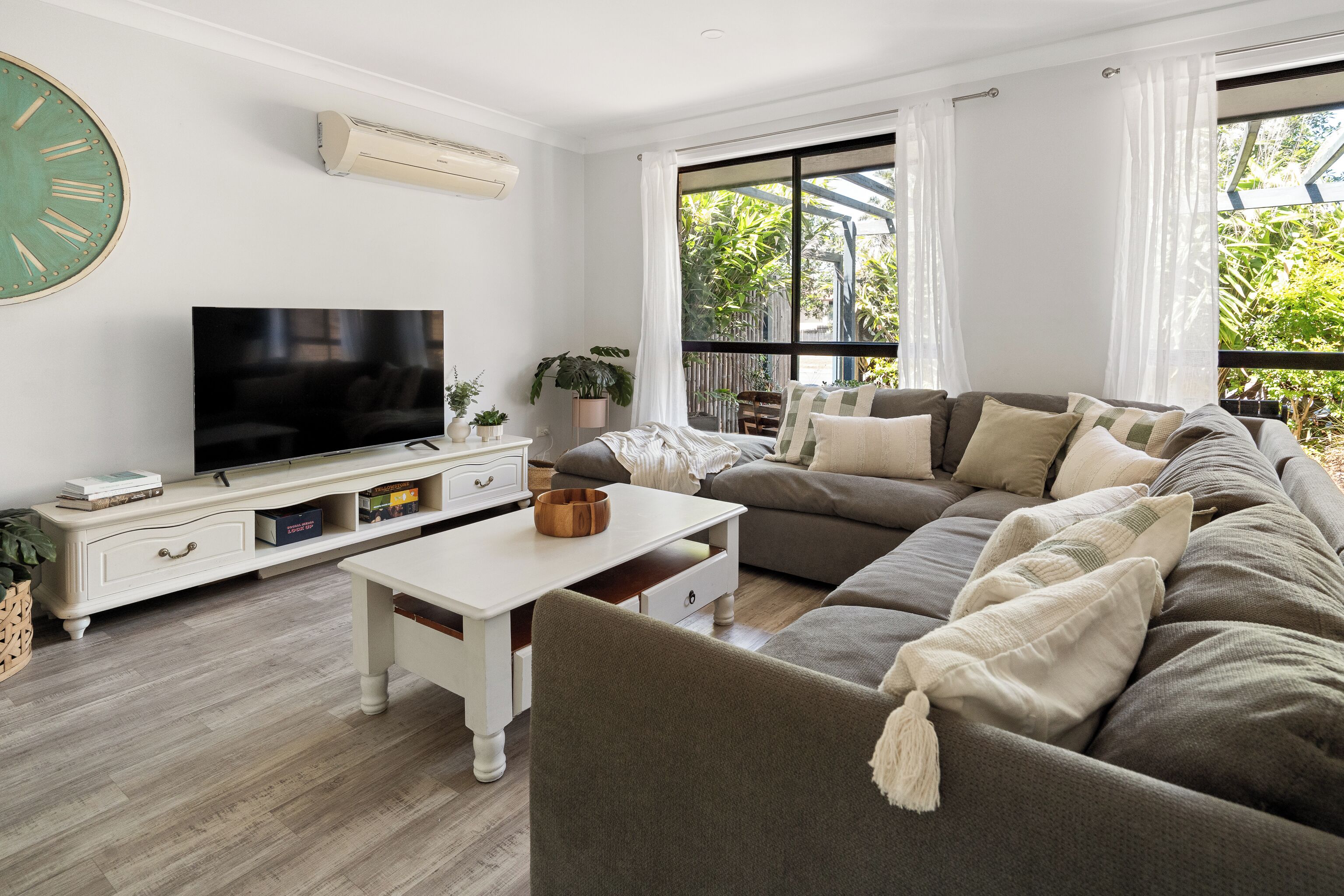 Pets Welcome, Family Friendly Home. 5 Minute Drive To Beaches. - Caloundra