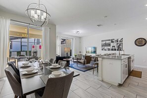 Dining - Themed Home w/ Pool, Resort Perks & Prime Location (Kissimmee)