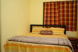 6 bedrooms, WiFi, bed sheets - "Welcome to Malabar Serenity: Where Tradition Meets Tranquility" (KANNUR)