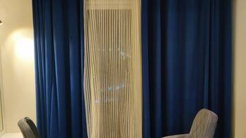 1 bedroom, iron/ironing board, WiFi