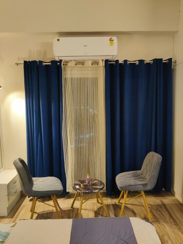 Urban Apartment near Expo Mart