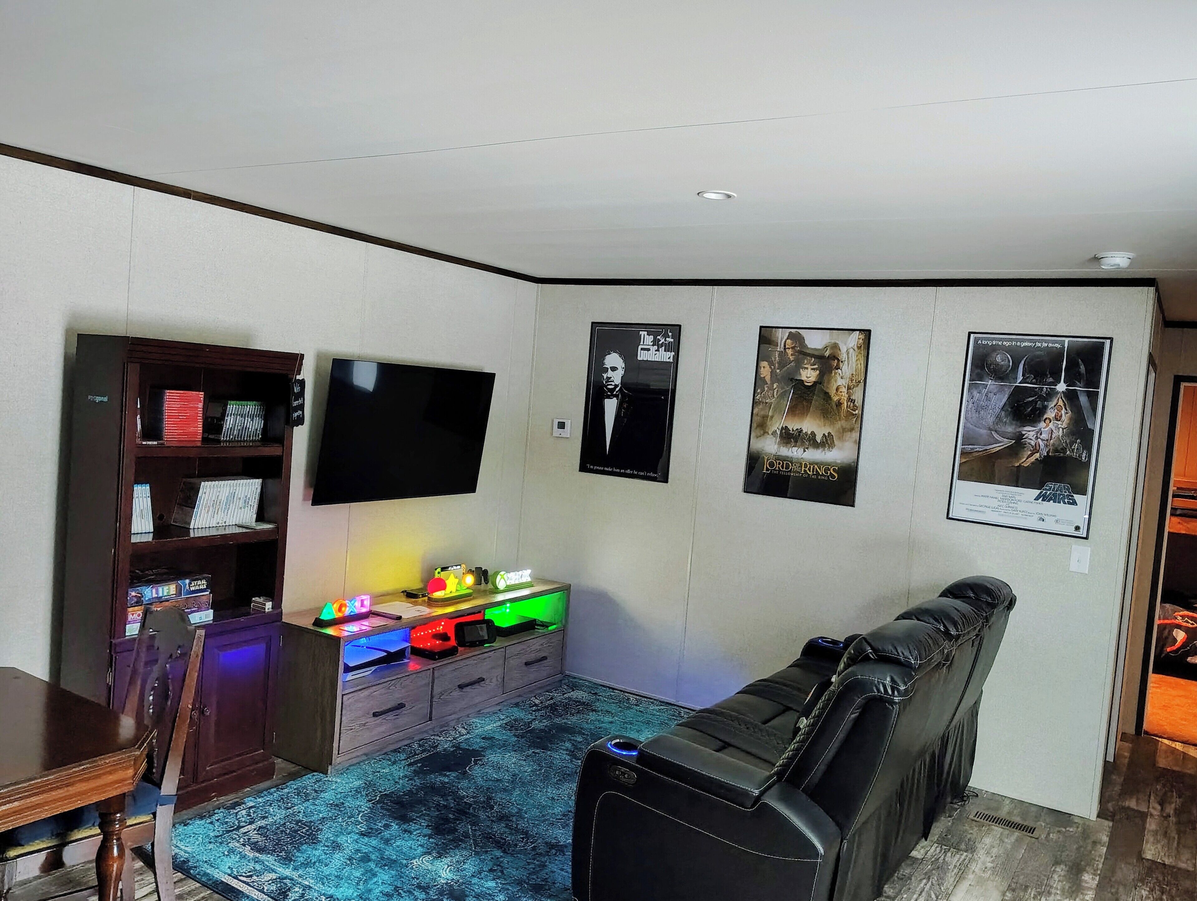 Smart TV, video games