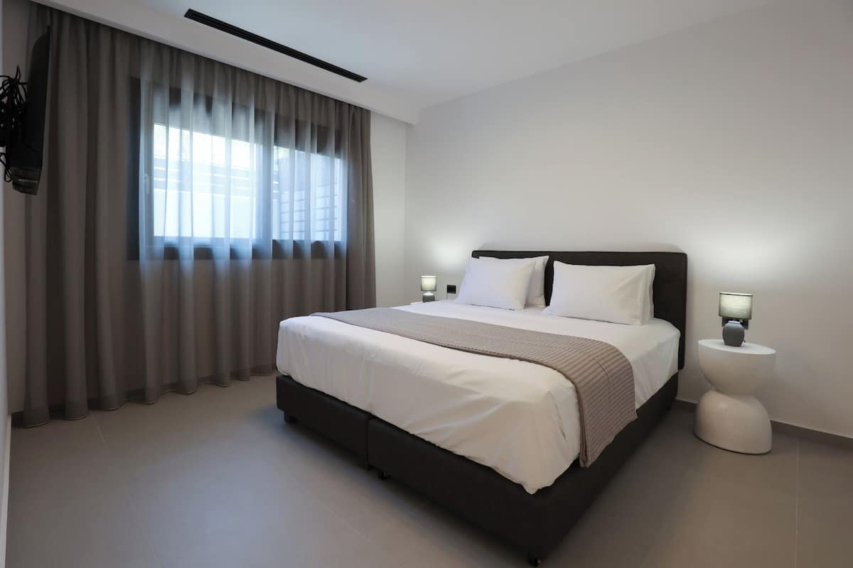 1 bedroom, soundproofing, iron/ironing board, free WiFi