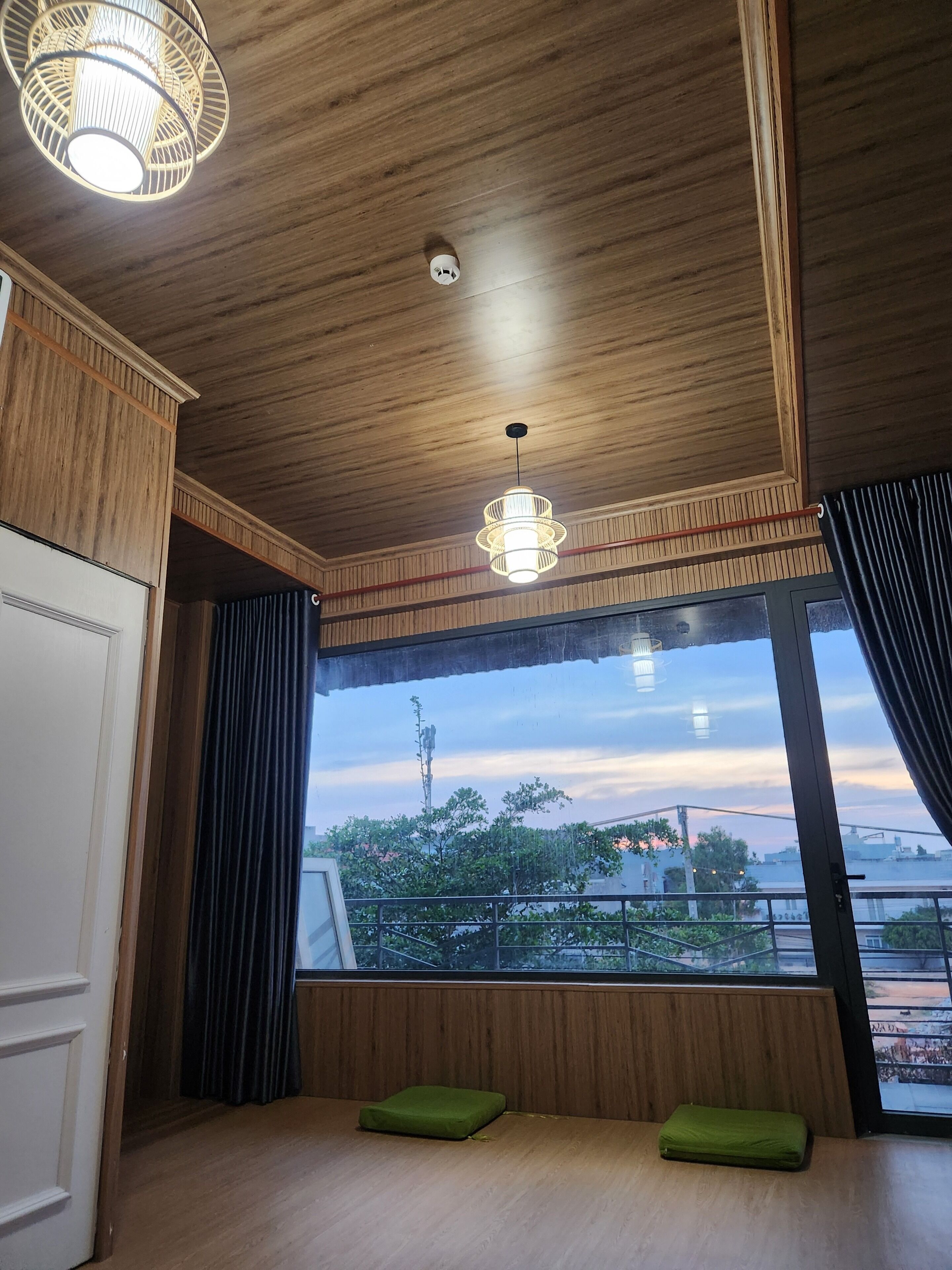 Chambre de base double pour 1 personne, salle de bain privée, côté cour intérieure | Bureau, système d’insonorisation, fer et planche à repasser