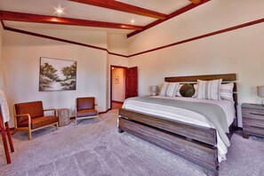 House, Multiple Beds, Patio, Mountain View (Sunset Cove) | 3 bedrooms, free WiFi