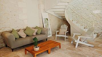 Smart-tv en een open haard