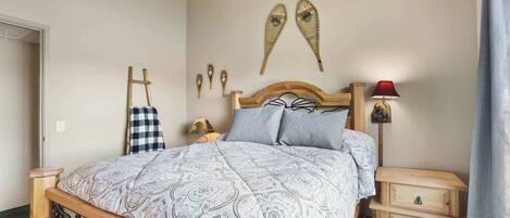 Apartment, Multiple Beds, Patio, Mountain View (Tahoe Keys Marina View) | 3 bedrooms, individually decorated, individually furnished, bed sheets