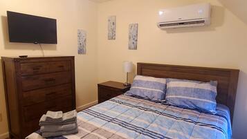 3 bedrooms, free WiFi, bed sheets