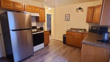 Fridge, microwave, coffee/tea maker, toaster