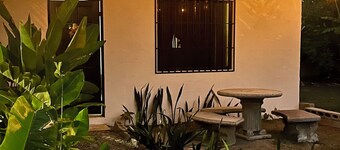 Corcovado House with AC Surrounded by nature and in the center of town!