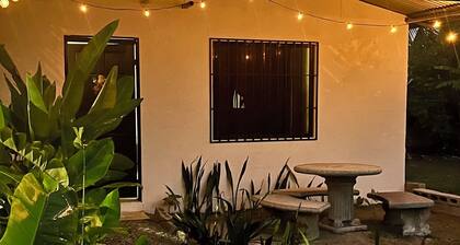 Corcovado House with AC Surrounded by nature and in the center of town!