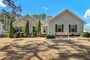 Exterior - 501 Compass Ct. : 3  BR, 2  BA House in Sneads Ferry, Sleeps 8 (Sneads Ferry)