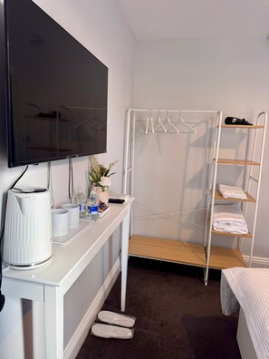 6 chambres, coffres-forts dans les chambres, Wi-Fi gratuit
