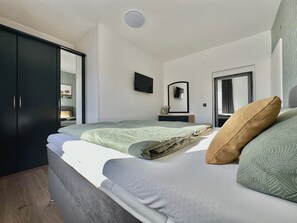 1 camera, ferro/asse da stiro, Wi-Fi, lenzuola