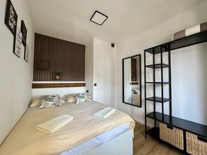 1 bedroom, iron/ironing board, WiFi, bed sheets