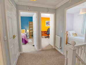 4 Schlafzimmer, Bügeleisen/Bügelbrett, kostenloses WLAN, Bettwäsche