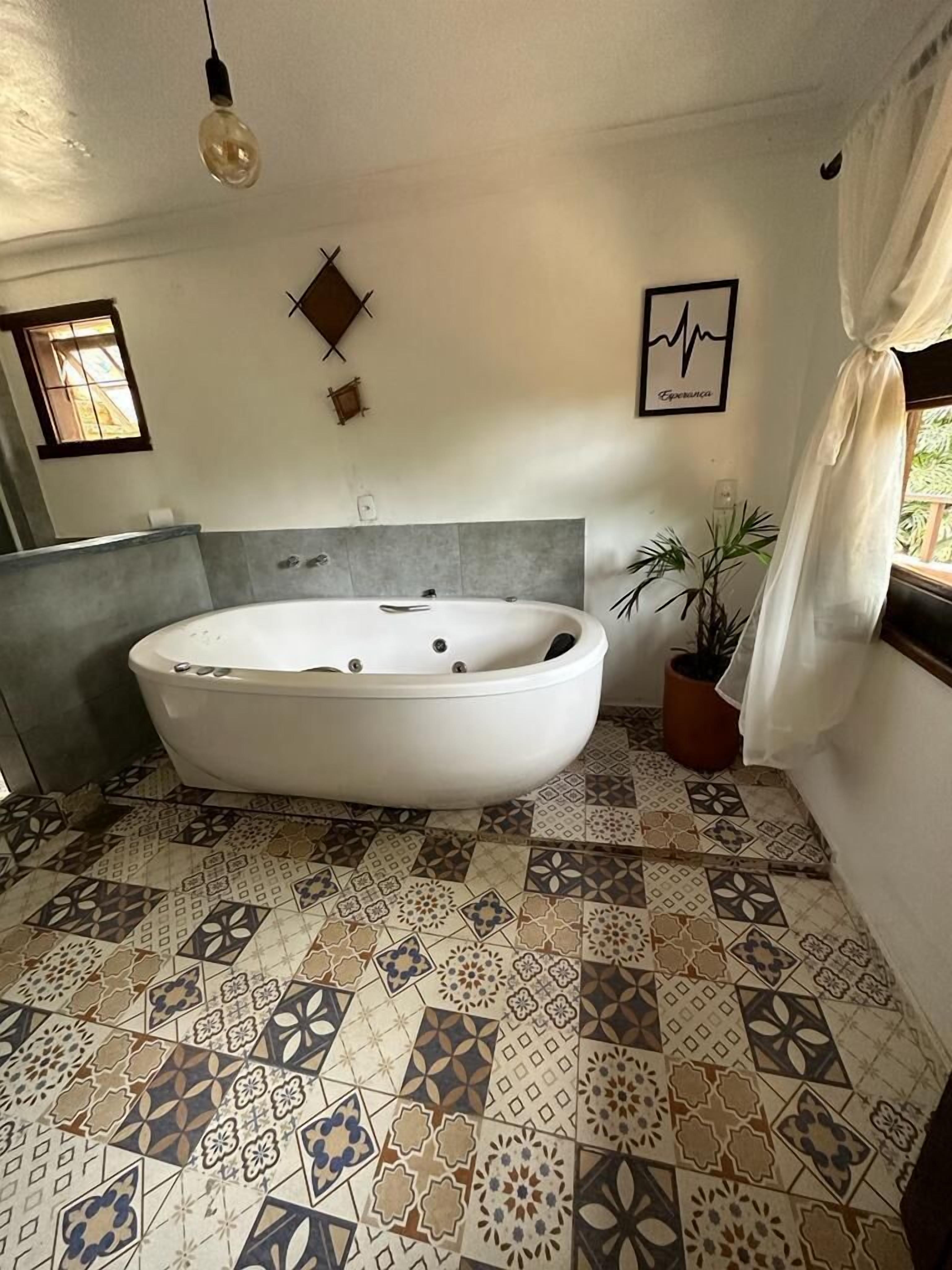 Exclusive Twin Room | Bathroom | Hair dryer, towels, soap, shampoo