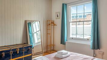 2 bedrooms, free WiFi, bed sheets