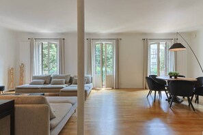 Botó d’imatge sense classificar, 2 de 47