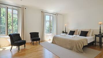 3 chambres, fer et planche à repasser, Wi-Fi