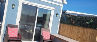 Cozy studio in serene Ruskin with AC and WiFi