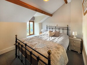 2 chambres, Wi-Fi gratuit, draps fournis