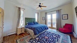 5 bedrooms, free WiFi, bed sheets - Stunning Ski Chalet w/ Incredible Views and Hot Tub (Angel Fire)