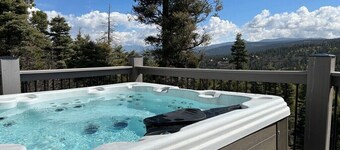 Stunning Ski Chalet w/ Incredible Views and Hot Tub