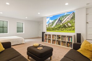 4 bedrooms, desk, iron/ironing board, free WiFi