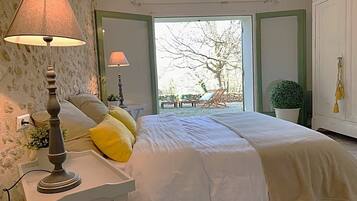 8 habitaciones, tabla de planchar con plancha y wifi