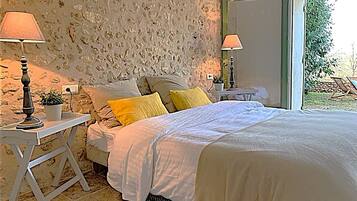 8 habitaciones, tabla de planchar con plancha y wifi